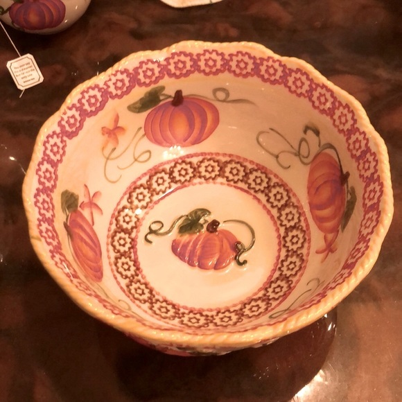 Temptations Other - Temptations Pumpkin Patch Serving Bowl